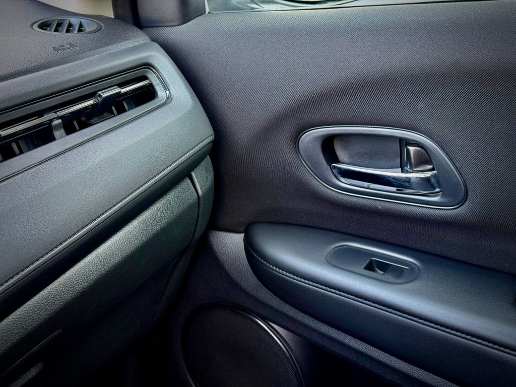 2018 Honda HR-V LX in Notre-Dame-des-Prairies, Quebec - 33 - w1024h768px