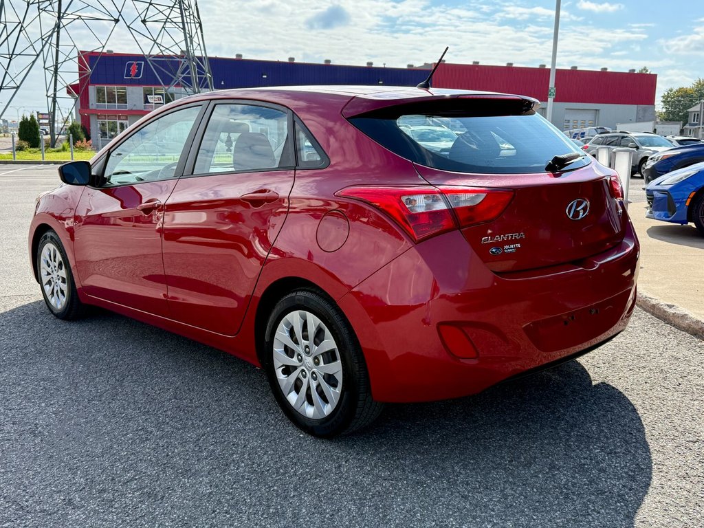 2016  Elantra GT L in Notre-Dame-des-Prairies, Quebec - 10 - w1024h768px