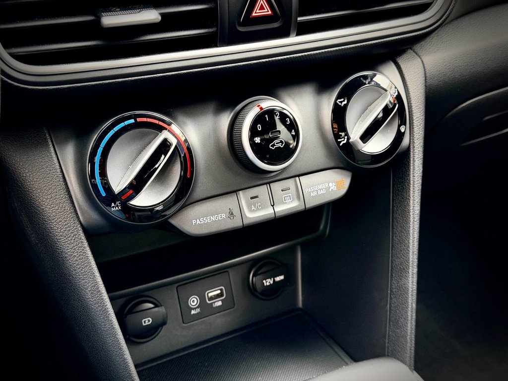 Hyundai Kona Essential 2020 à Notre-Dame-des-Prairies, Québec - 28 - w1024h768px