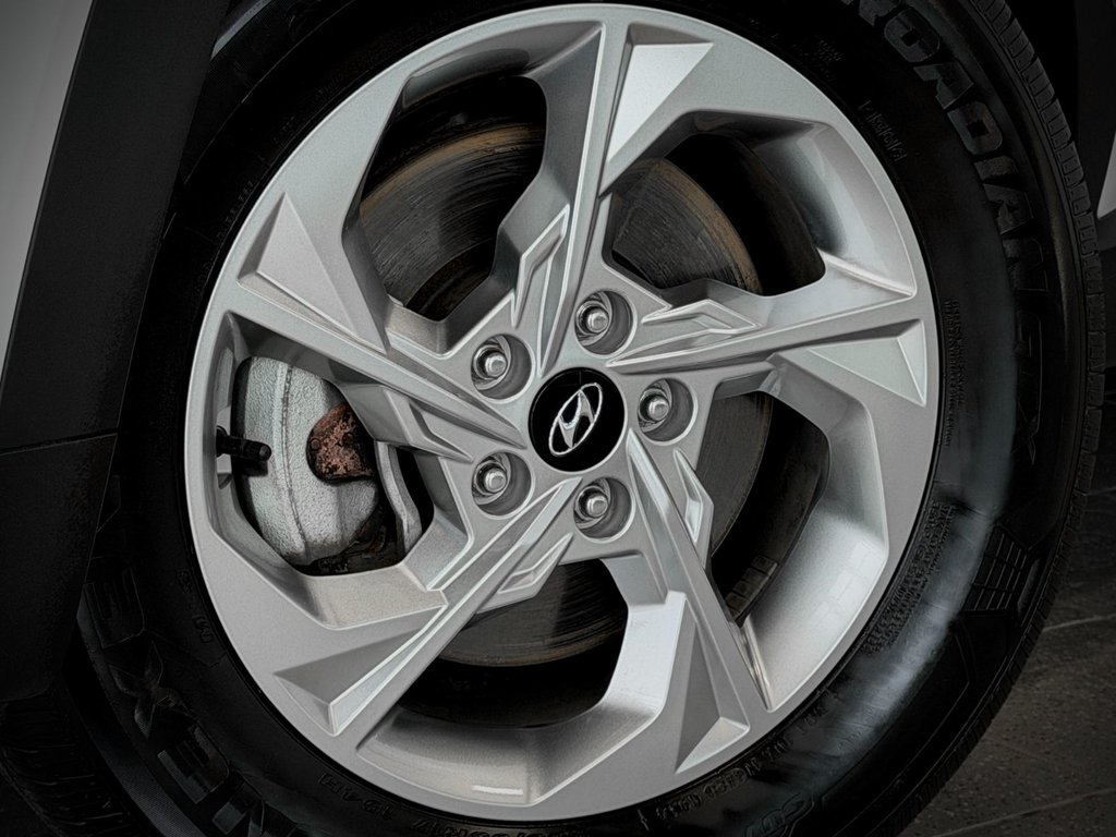 Hyundai Tucson Essential 2022 à Notre-Dame-des-Prairies, Québec - 16 - w1024h768px