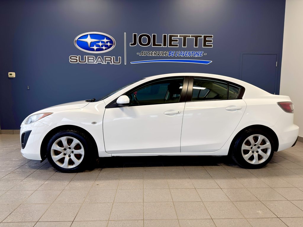2010 Mazda 3 in Notre-Dame-des-Prairies, Quebec - 2 - w1024h768px