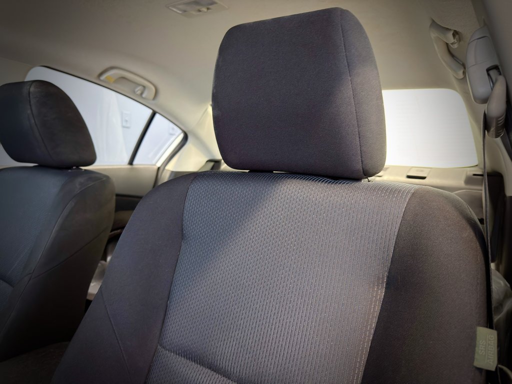 2010 Mazda 3 in Notre-Dame-des-Prairies, Quebec - 12 - w1024h768px