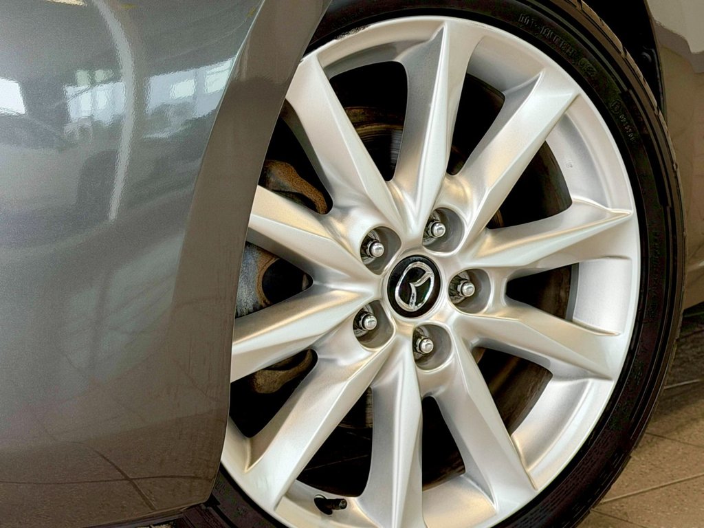 2017 Mazda 3 GT in Notre-Dame-des-Prairies, Quebec - 19 - w1024h768px