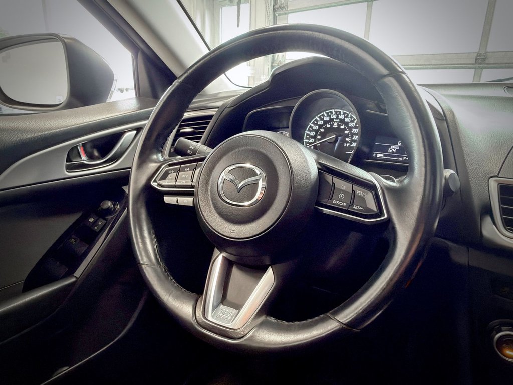 2017 Mazda 3 GT in Notre-Dame-des-Prairies, Quebec - 26 - w1024h768px
