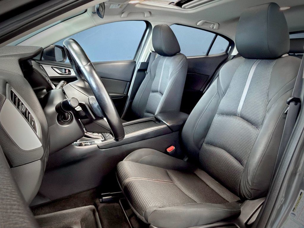 2017 Mazda 3 GT in Notre-Dame-des-Prairies, Quebec - 21 - w1024h768px