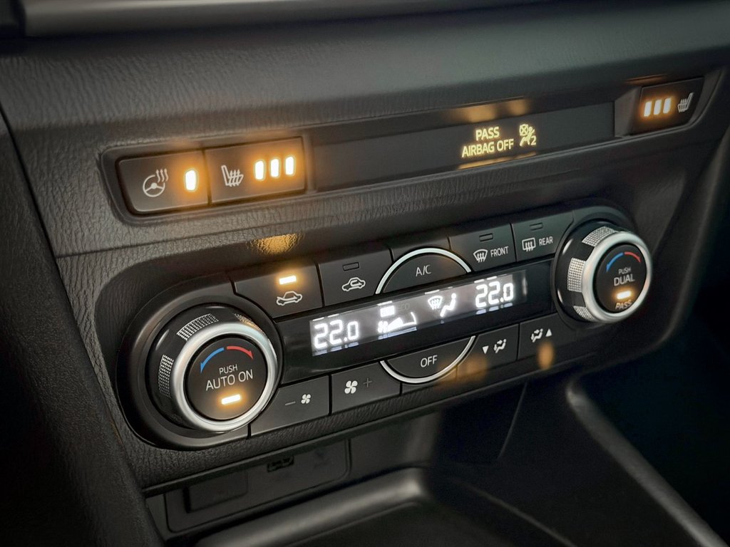 2017 Mazda 3 GT in Notre-Dame-des-Prairies, Quebec - 32 - w1024h768px