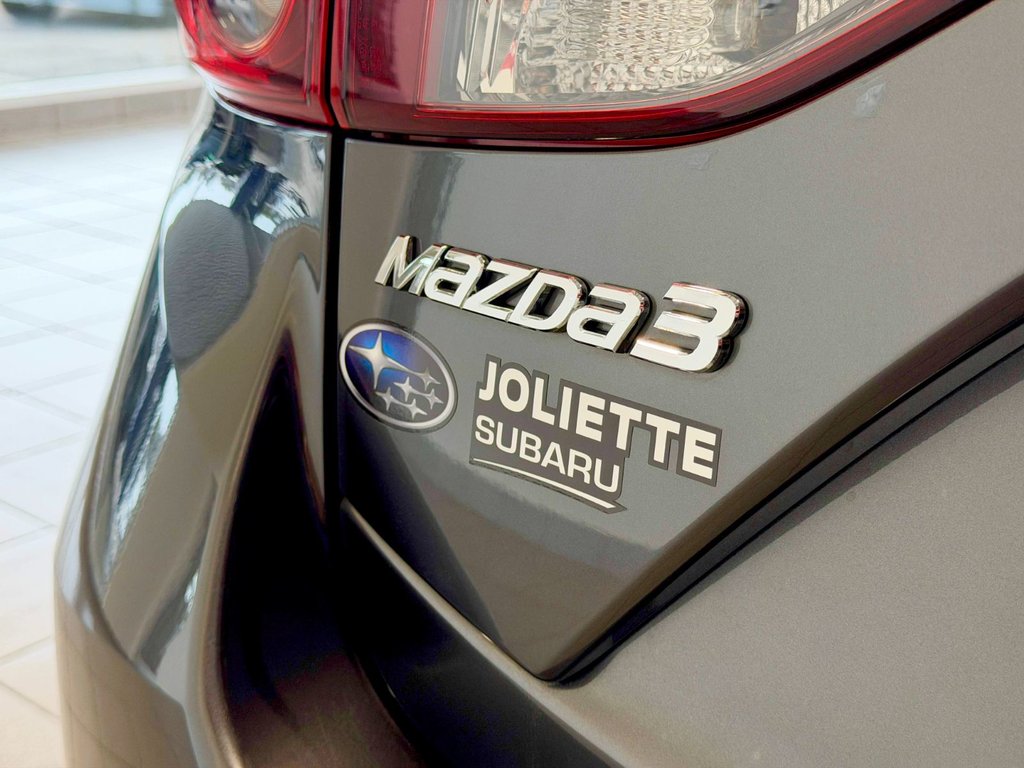2017 Mazda 3 GT in Notre-Dame-des-Prairies, Quebec - 14 - w1024h768px