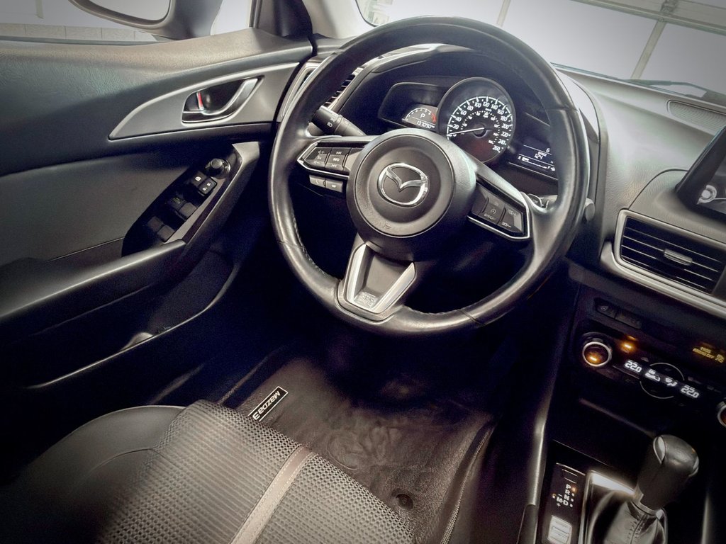 2017 Mazda 3 GT in Notre-Dame-des-Prairies, Quebec - 23 - w1024h768px