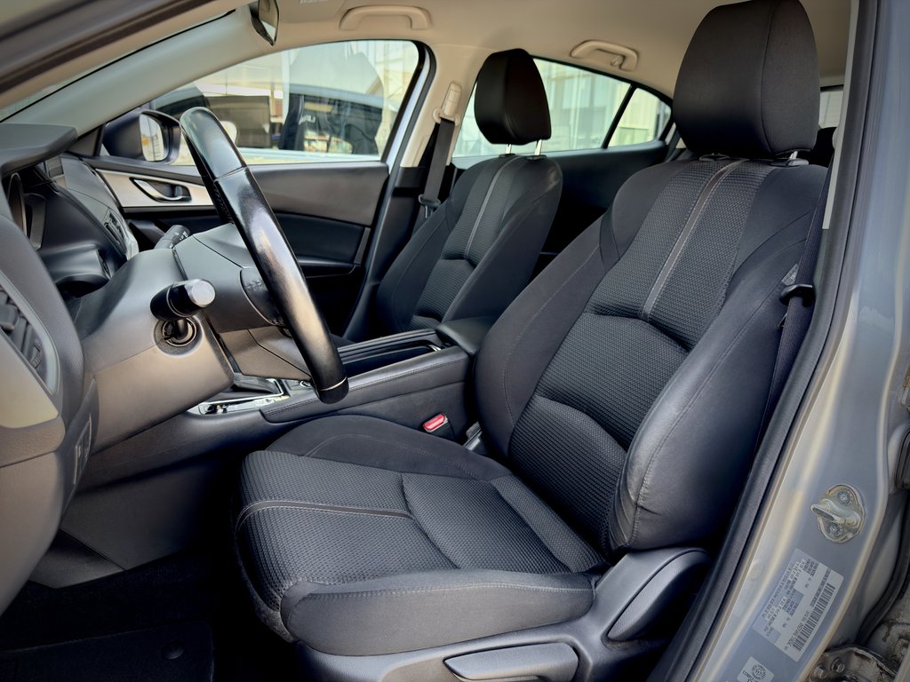 2017 Mazda 3 GS in Notre-Dame-des-Prairies, Quebec - 15 - w1024h768px