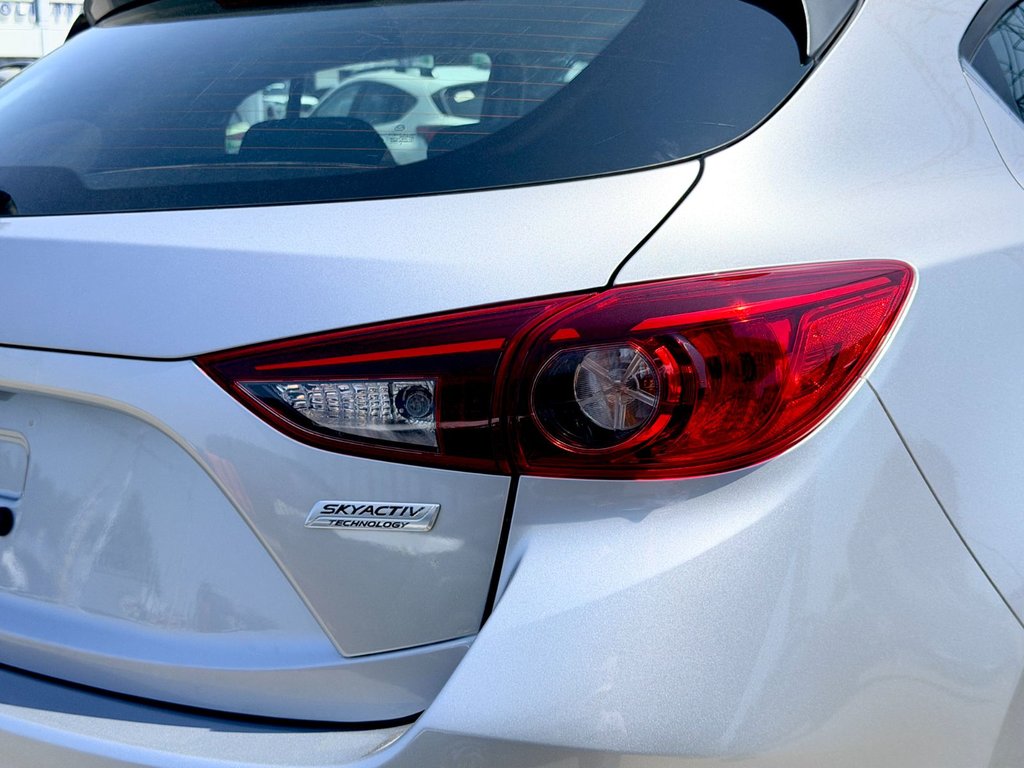 2017 Mazda 3 GS in Notre-Dame-des-Prairies, Quebec - 11 - w1024h768px