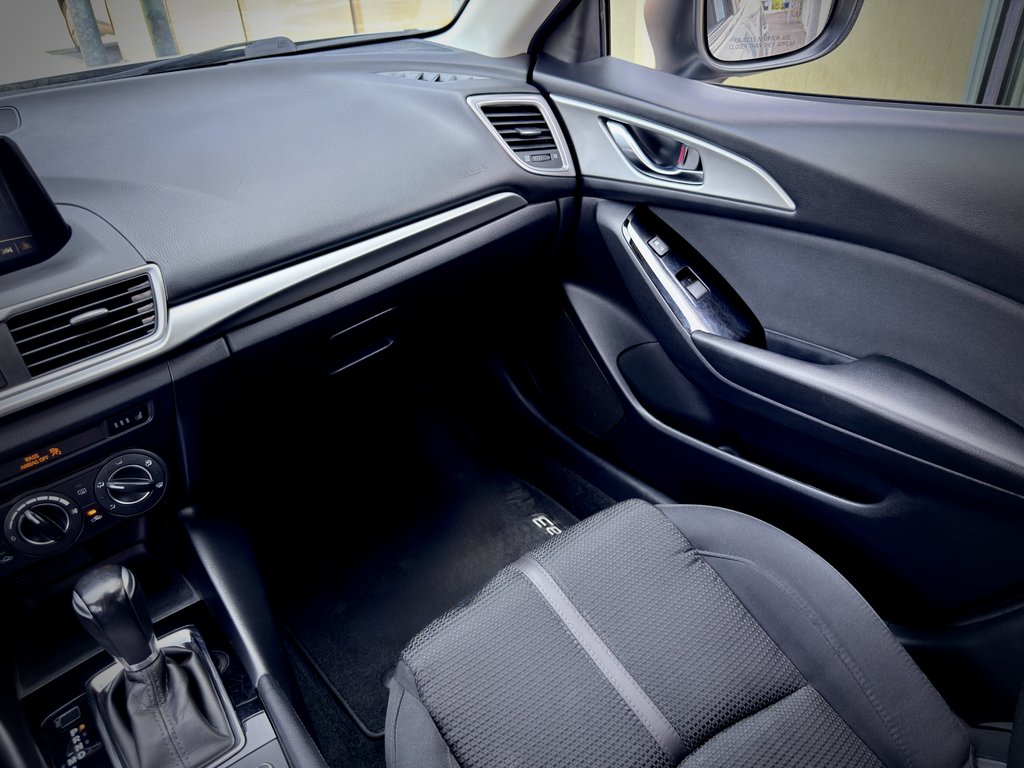2017 Mazda 3 GS in Notre-Dame-des-Prairies, Quebec - 20 - w1024h768px