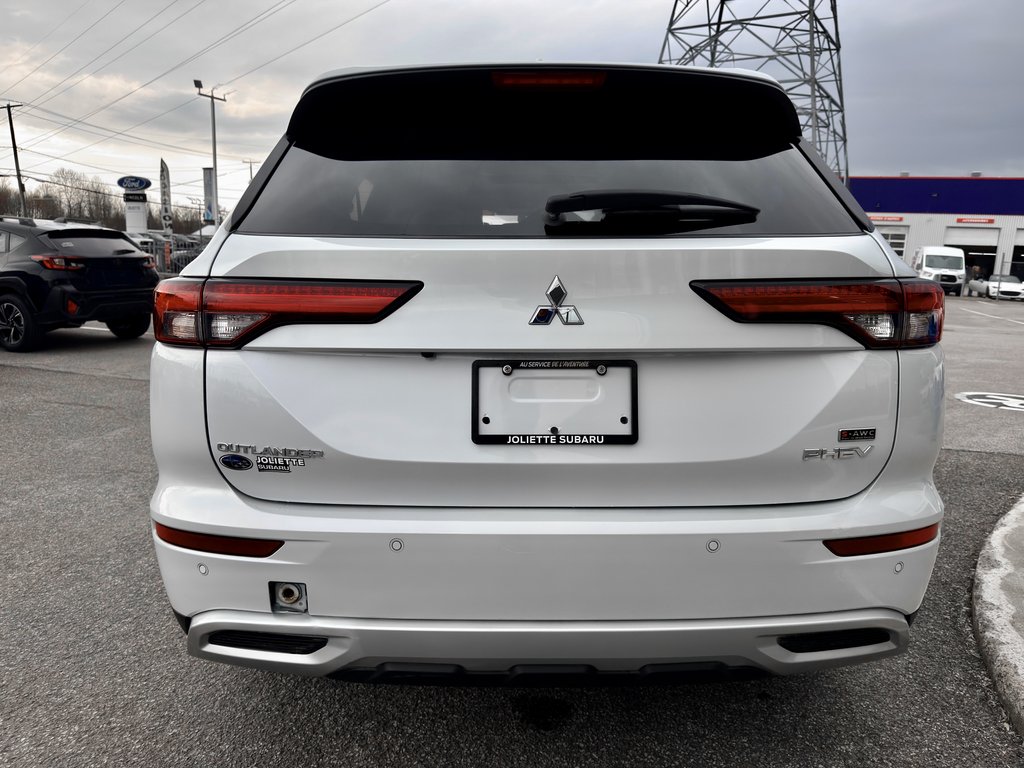 2024 Mitsubishi Outlander Plug-In Hybrid SE AWC in Notre-Dame-des-Prairies, Quebec - 11 - w1024h768px