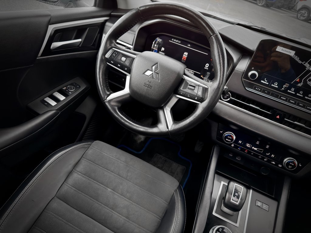 2024 Mitsubishi Outlander Plug-In Hybrid SE AWC in Notre-Dame-des-Prairies, Quebec - 22 - w1024h768px