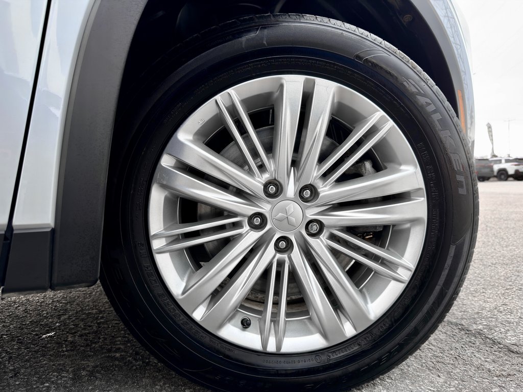 2024 Mitsubishi Outlander Plug-In Hybrid SE AWC in Notre-Dame-des-Prairies, Quebec - 15 - w1024h768px