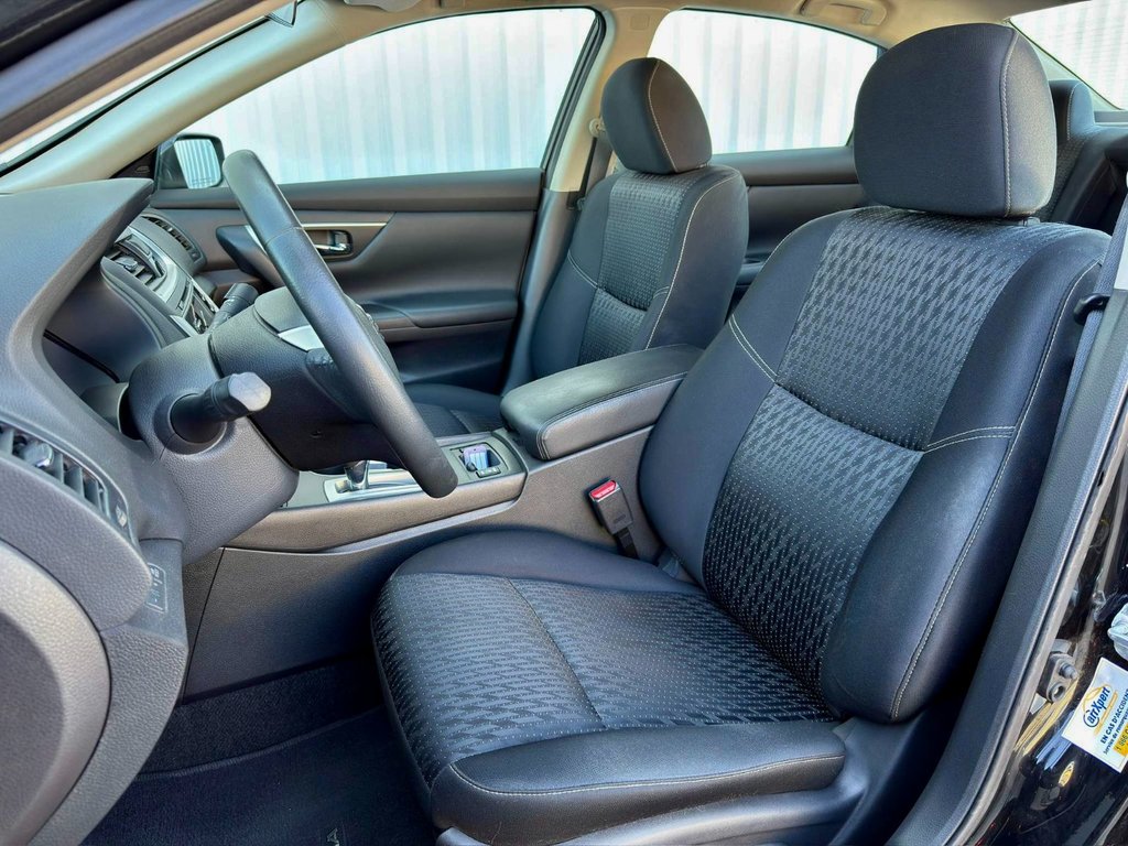 Nissan Altima 2.5 SV 2016 à Notre-Dame-des-Prairies, Québec - 17 - w1024h768px