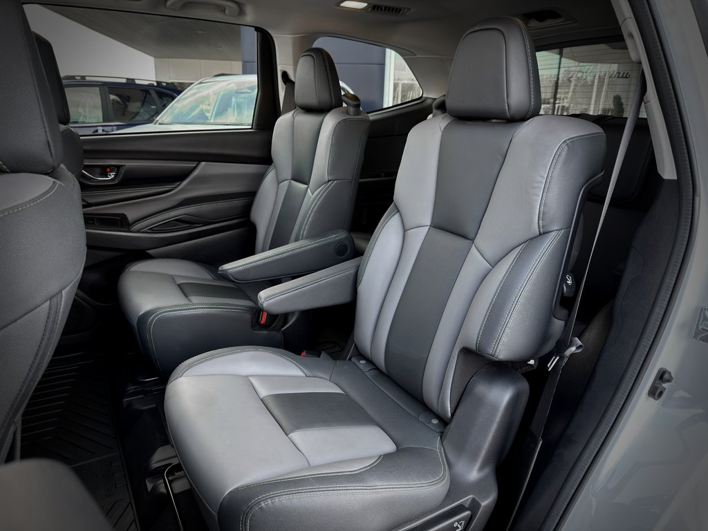 2023 Subaru Ascent Onyx in Notre-Dame-des-Prairies, Quebec - 18 - w1024h768px
