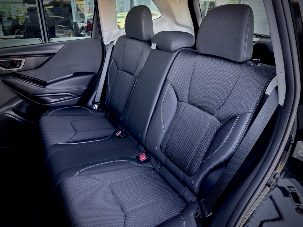 2022 Subaru Forester Base in Notre-Dame-des-Prairies, Quebec - 19 - w1024h768px