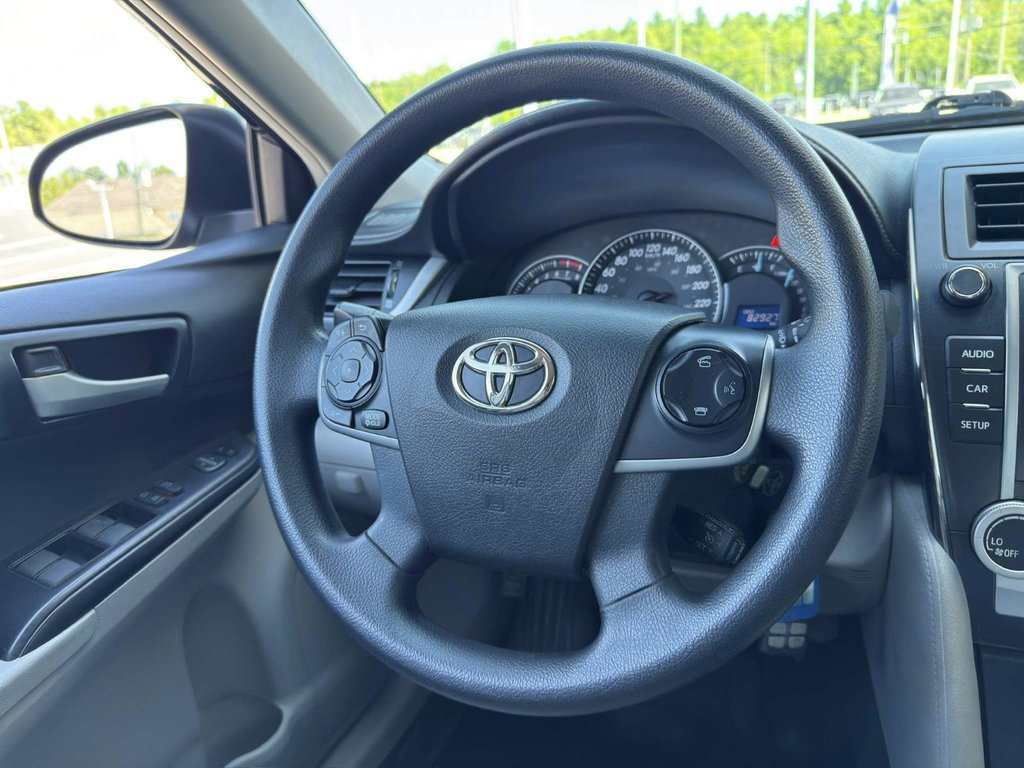 Toyota Camry LE 2014 à Notre-Dame-des-Prairies, Québec - 23 - w1024h768px