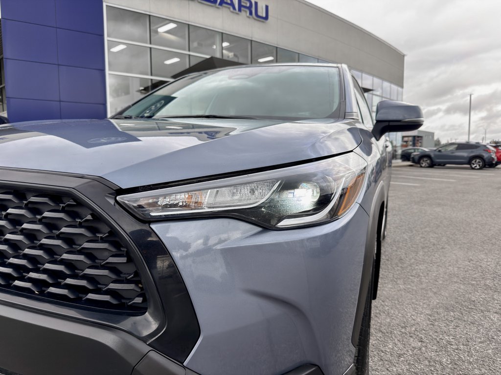 Toyota Corolla Cross LE 2023 à Notre-Dame-des-Prairies, Québec - 4 - w1024h768px