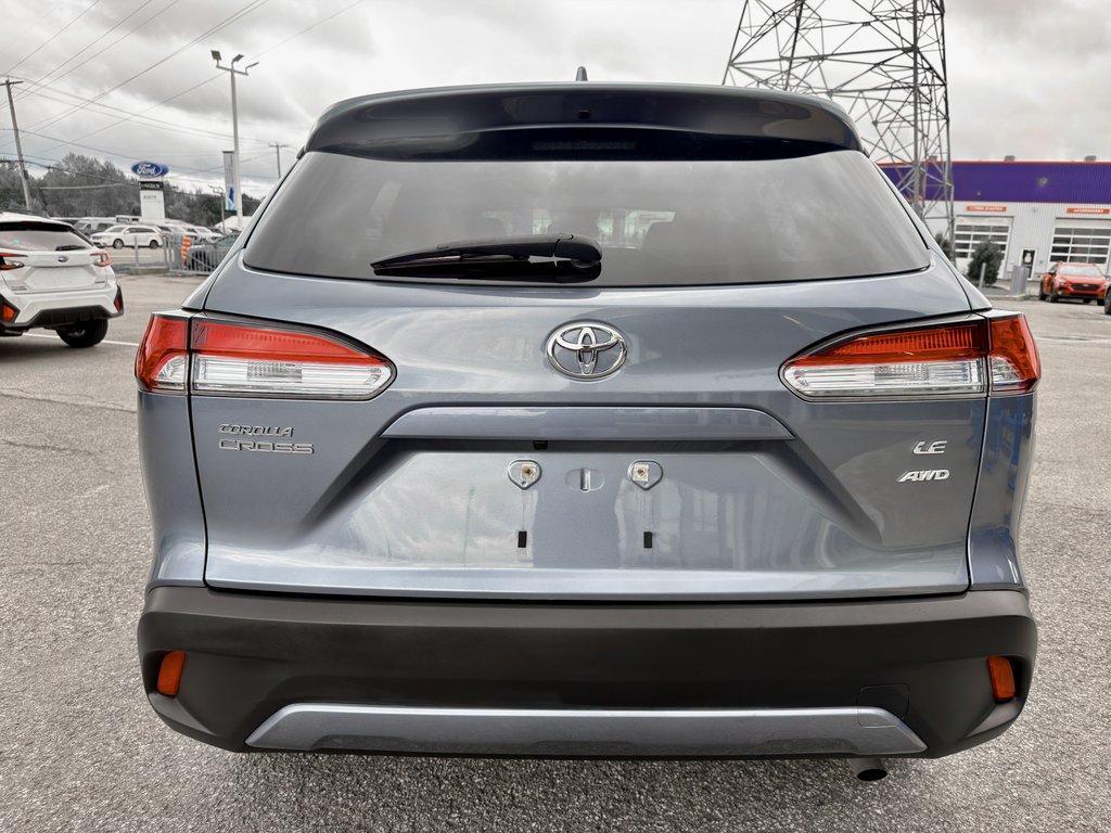 Toyota Corolla Cross LE 2023 à Notre-Dame-des-Prairies, Québec - 9 - w1024h768px