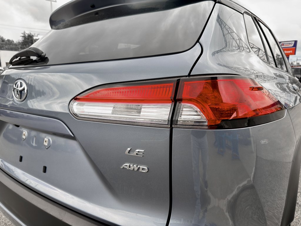 Toyota Corolla Cross LE 2023 à Notre-Dame-des-Prairies, Québec - 12 - w1024h768px
