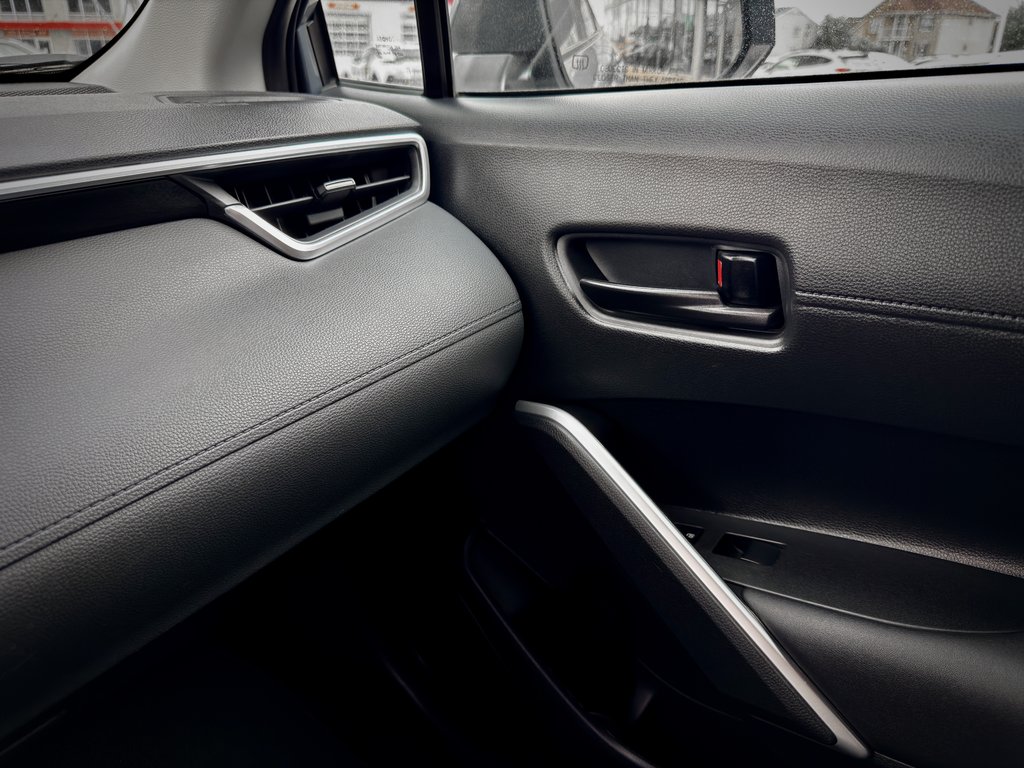 Toyota Corolla Cross LE 2023 à Notre-Dame-des-Prairies, Québec - 30 - w1024h768px