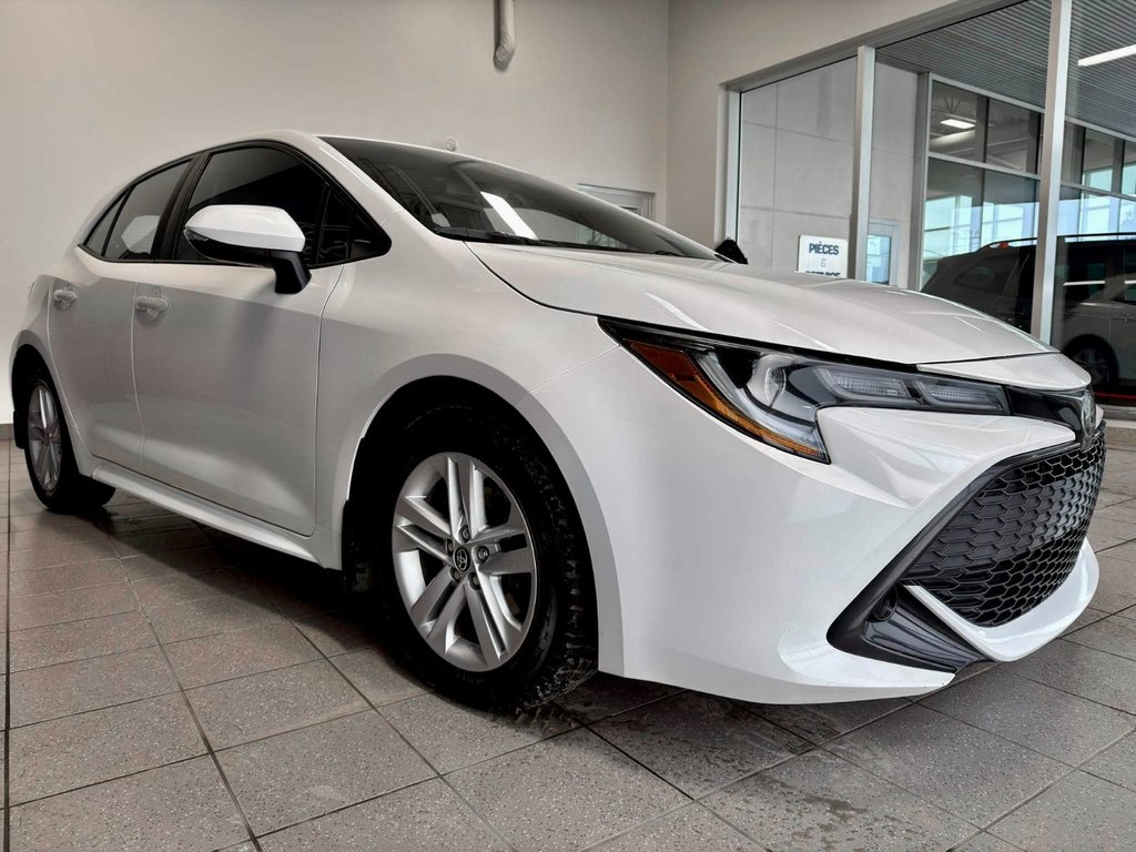 2019 Toyota Corolla Hatchback SE in Notre-Dame-des-Prairies, Quebec - 6 - w1024h768px