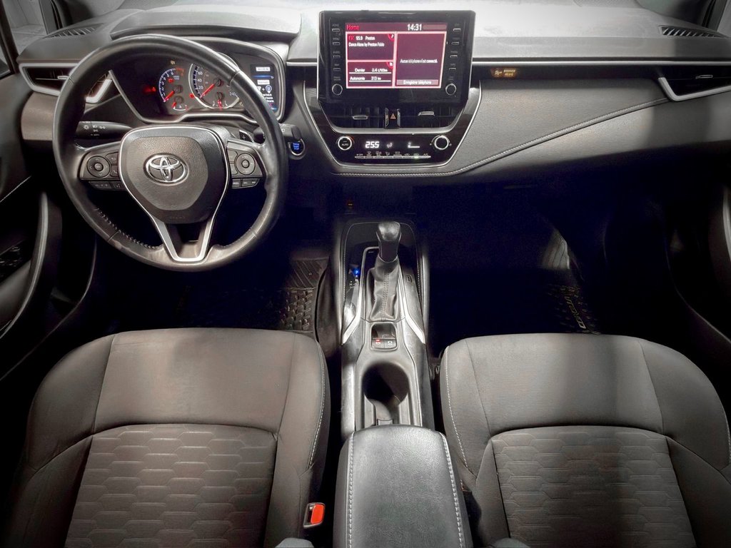 2019 Toyota Corolla Hatchback SE in Notre-Dame-des-Prairies, Quebec - 21 - w1024h768px