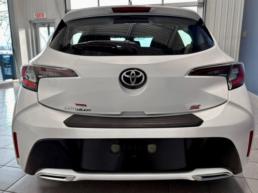 2019 Toyota Corolla Hatchback SE in Notre-Dame-des-Prairies, Quebec - 11 - w1024h768px