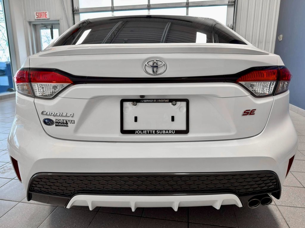 2020 Toyota Corolla SE in Notre-Dame-des-Prairies, Quebec - 10 - w1024h768px