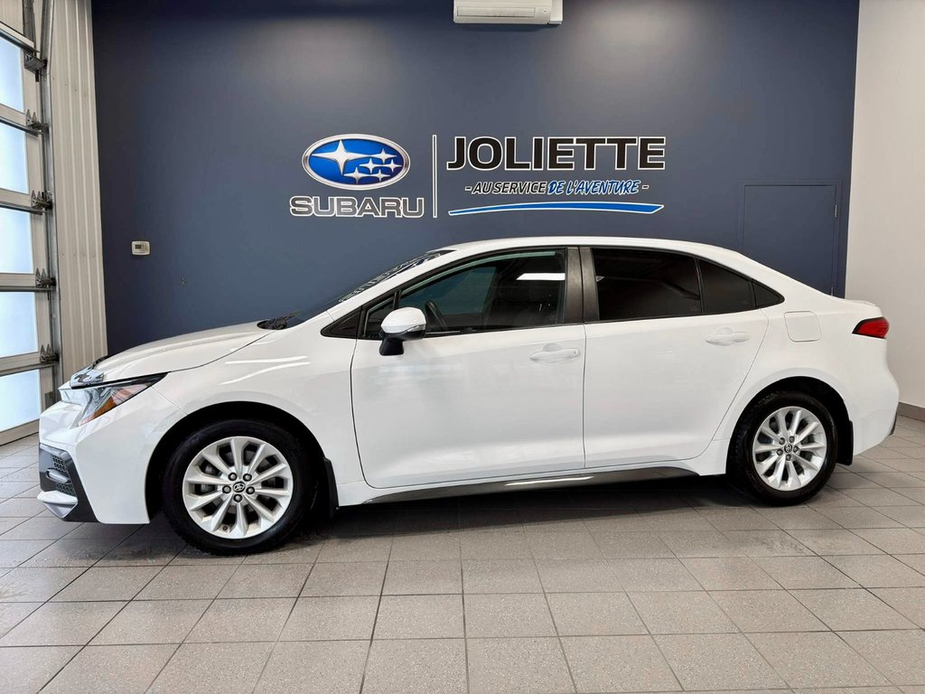 2020 Toyota Corolla SE in Notre-Dame-des-Prairies, Quebec - 8 - w1024h768px
