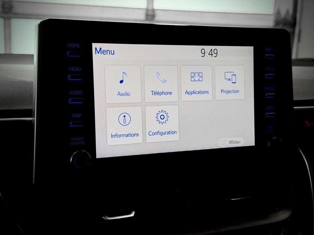 2020 Toyota Corolla SE in Notre-Dame-des-Prairies, Quebec - 25 - w1024h768px