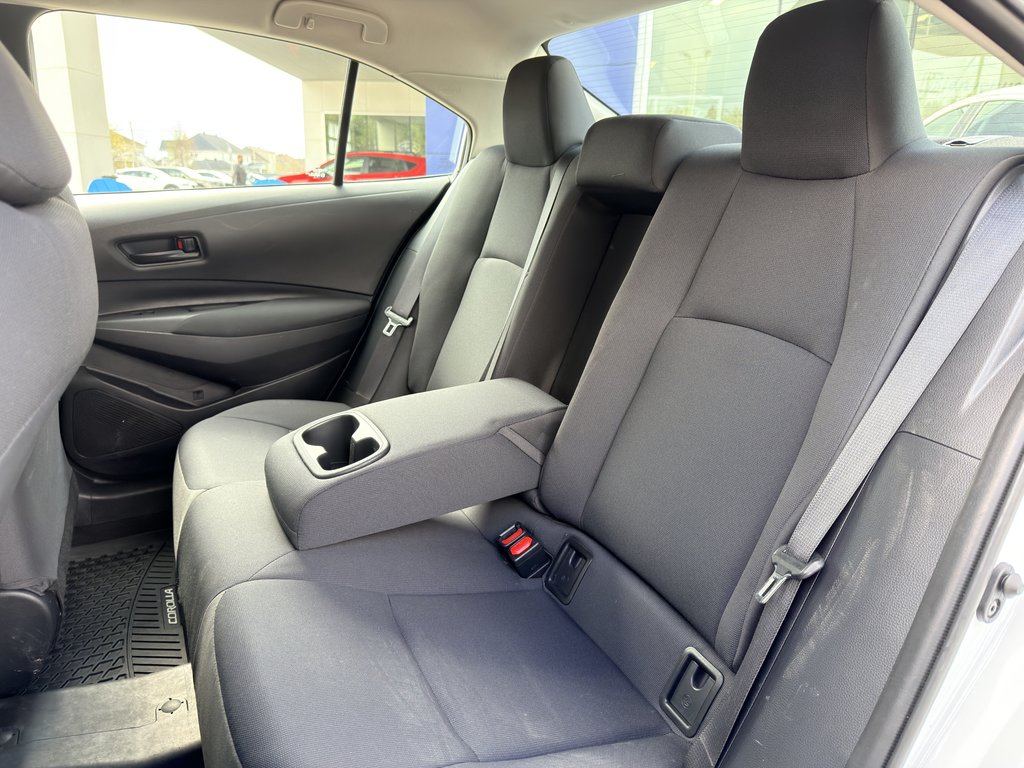 Toyota Corolla LE 2022 à Notre-Dame-des-Prairies, Québec - 19 - w1024h768px