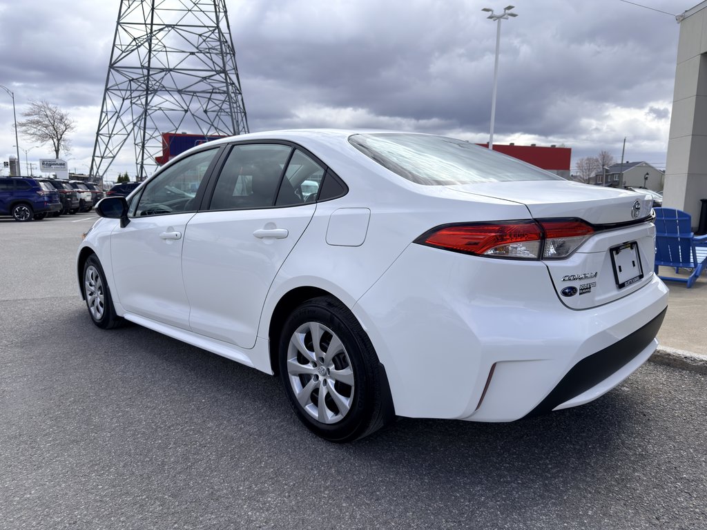 Toyota Corolla LE 2022 à Notre-Dame-des-Prairies, Québec - 10 - w1024h768px