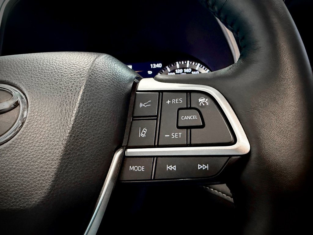 Toyota Highlander XLE 2024 à Notre-Dame-des-Prairies, Québec - 30 - w1024h768px