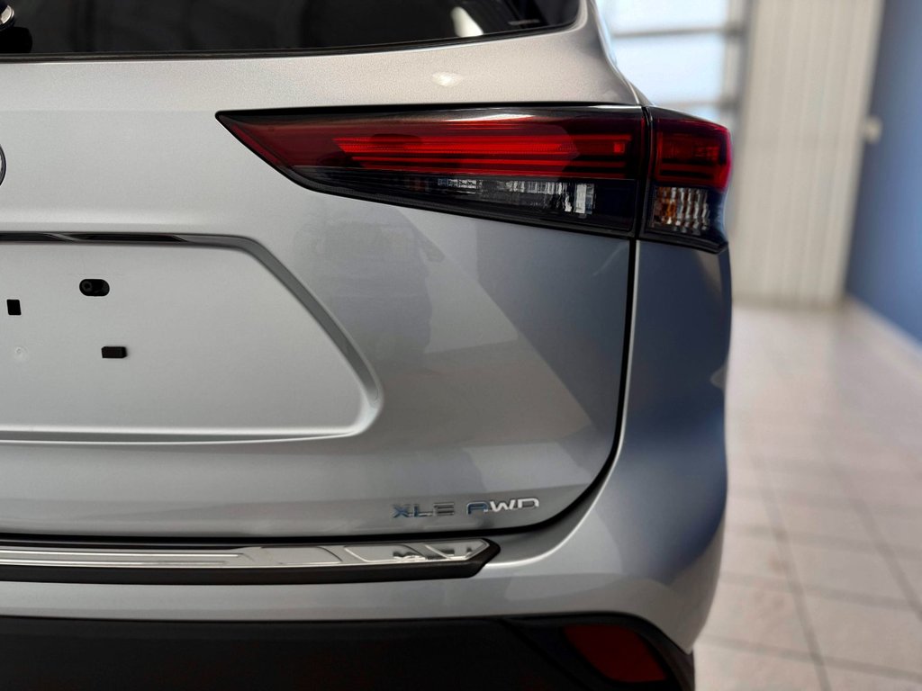 Toyota Highlander XLE 2024 à Notre-Dame-des-Prairies, Québec - 10 - w1024h768px