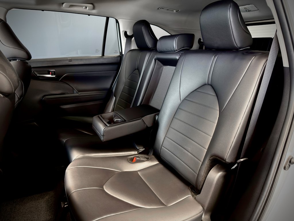 Toyota Highlander XLE 2024 à Notre-Dame-des-Prairies, Québec - 20 - w1024h768px