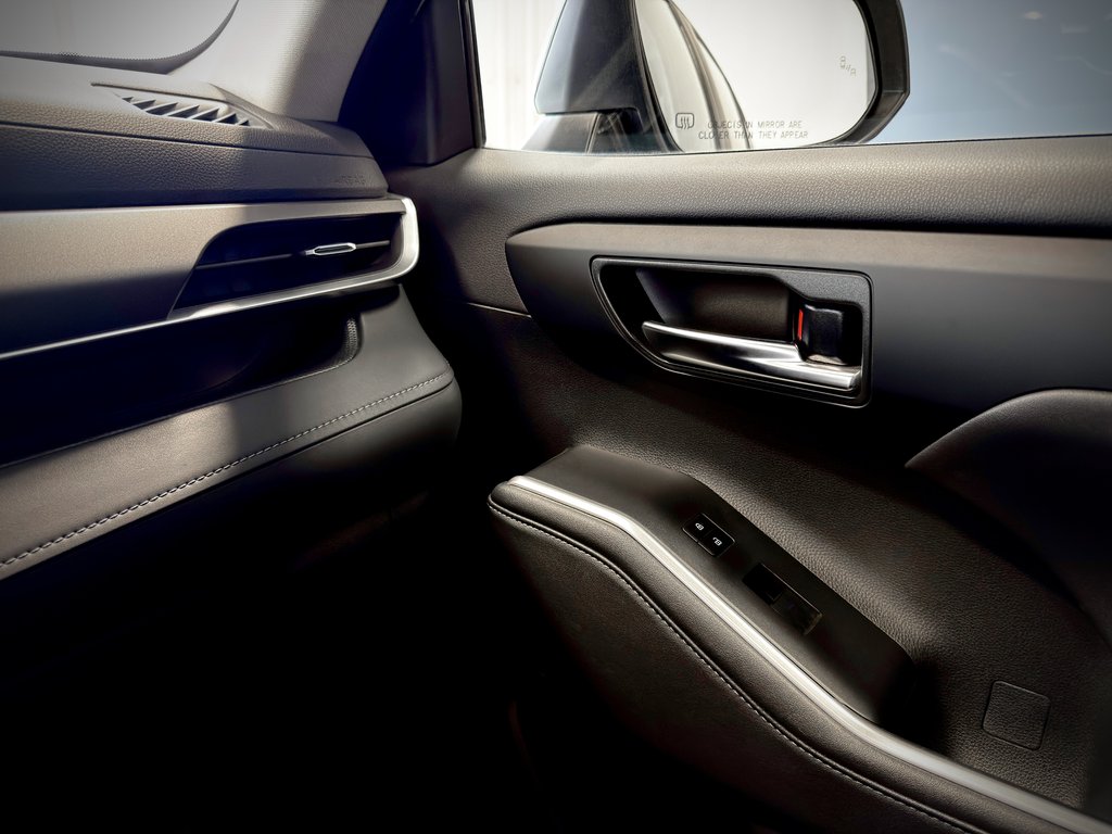 Toyota Highlander XLE 2024 à Notre-Dame-des-Prairies, Québec - 43 - w1024h768px