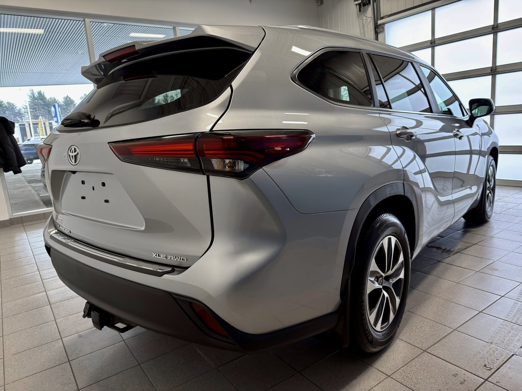Toyota Highlander XLE 2024 à Notre-Dame-des-Prairies, Québec - 11 - w1024h768px