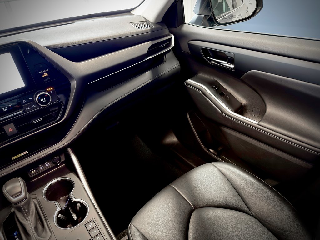 Toyota Highlander XLE 2024 à Notre-Dame-des-Prairies, Québec - 27 - w1024h768px