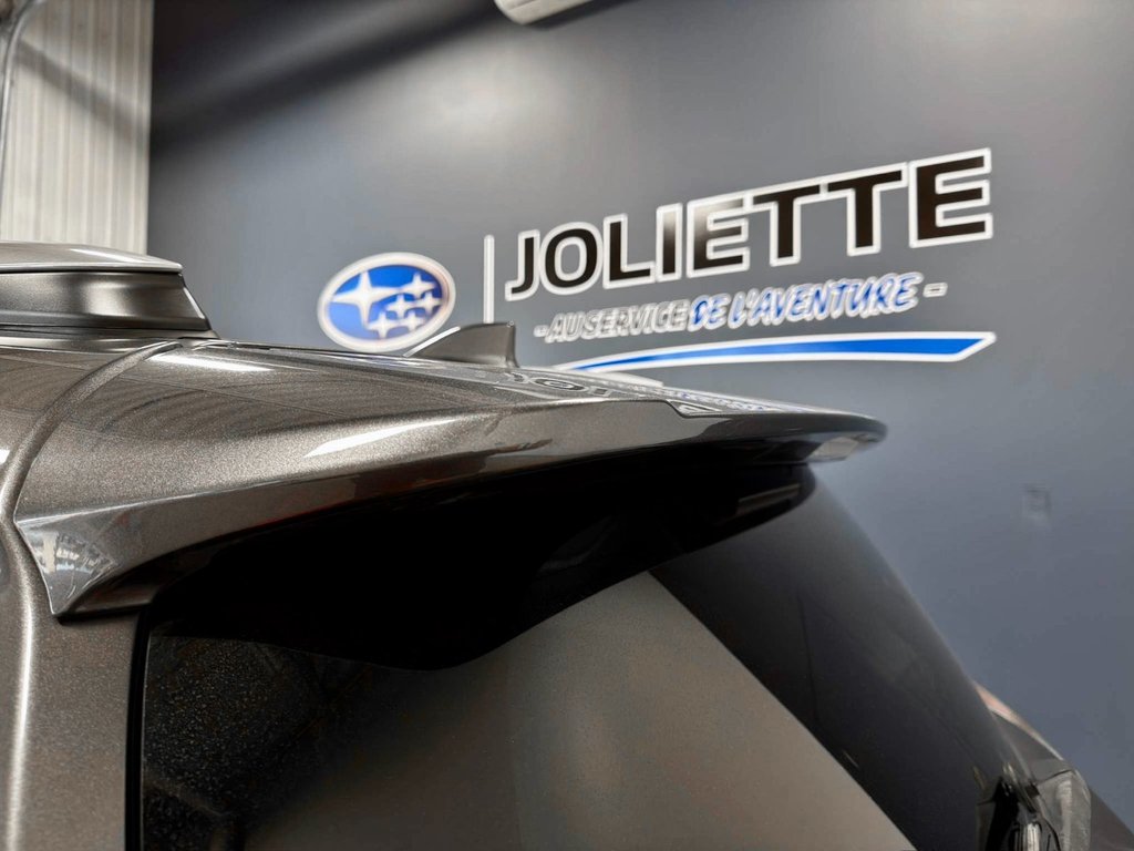 2017 Toyota RAV4 LE in Notre-Dame-des-Prairies, Quebec - 14 - w1024h768px