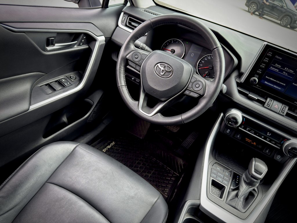 2021 Toyota RAV4 XLE LTD in Notre-Dame-des-Prairies, Quebec - 27 - w1024h768px