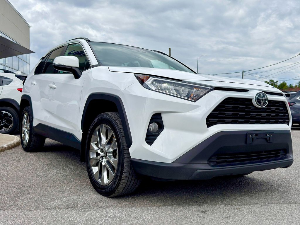 2021 Toyota RAV4 XLE LTD in Notre-Dame-des-Prairies, Quebec - 8 - w1024h768px