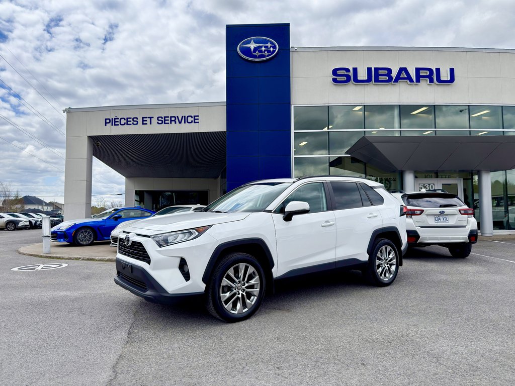 2021 Toyota RAV4 XLE LTD in Notre-Dame-des-Prairies, Quebec - 3 - w1024h768px