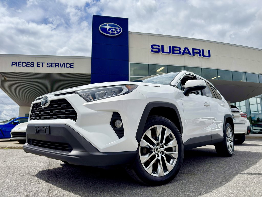 2021 Toyota RAV4 XLE LTD in Notre-Dame-des-Prairies, Quebec - 1 - w1024h768px