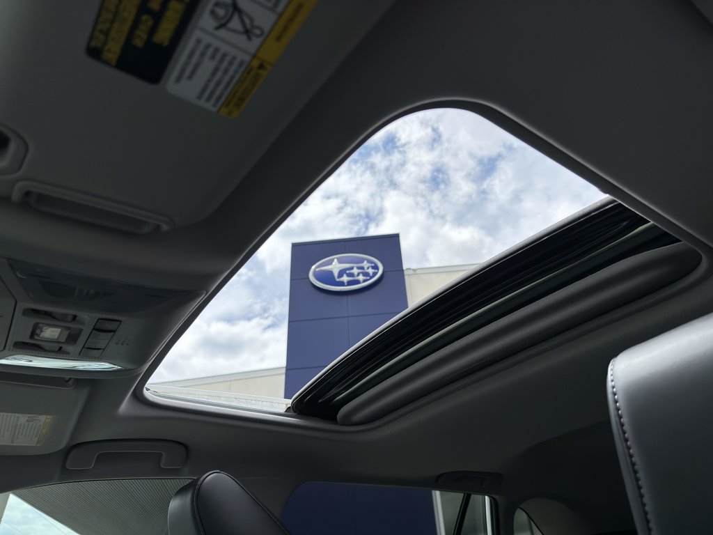 2021 Toyota RAV4 XLE LTD in Notre-Dame-des-Prairies, Quebec - 22 - w1024h768px