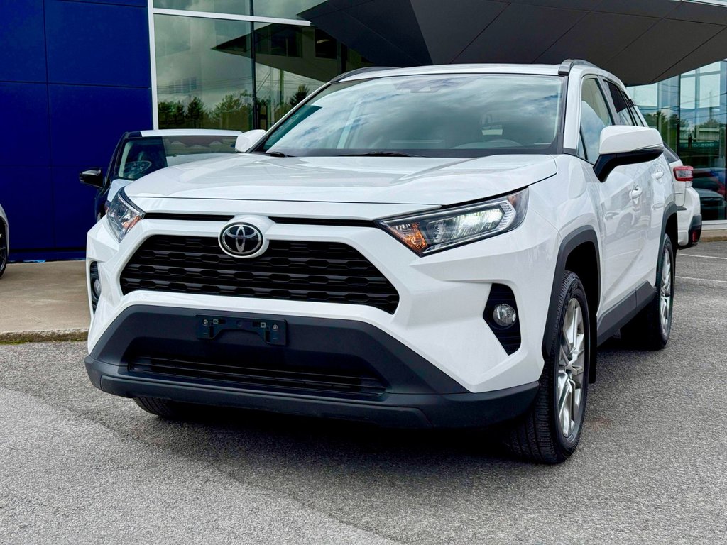 2021 Toyota RAV4 XLE LTD in Notre-Dame-des-Prairies, Quebec - 4 - w1024h768px