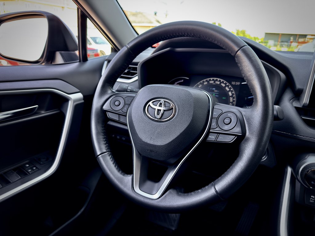2024 Toyota RAV4 Hybrid XLE in Notre-Dame-des-Prairies, Quebec - 25 - w1024h768px