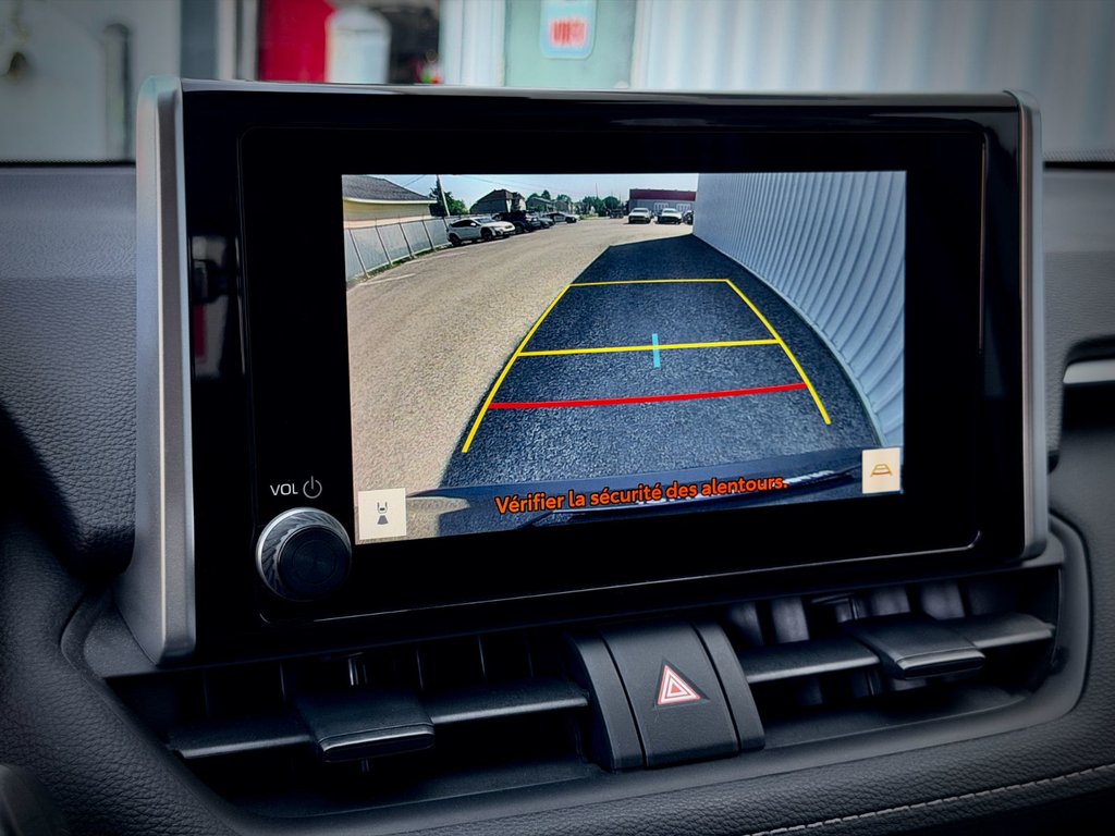 2024 Toyota RAV4 Hybrid XLE in Notre-Dame-des-Prairies, Quebec - 30 - w1024h768px