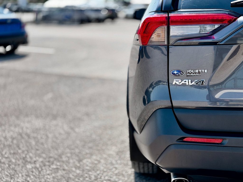 2024 Toyota RAV4 Hybrid XLE in Notre-Dame-des-Prairies, Quebec - 12 - w1024h768px